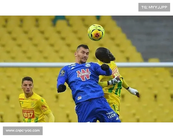 斯特拉斯堡2-1逆转里尔，主场战绩强势稳固