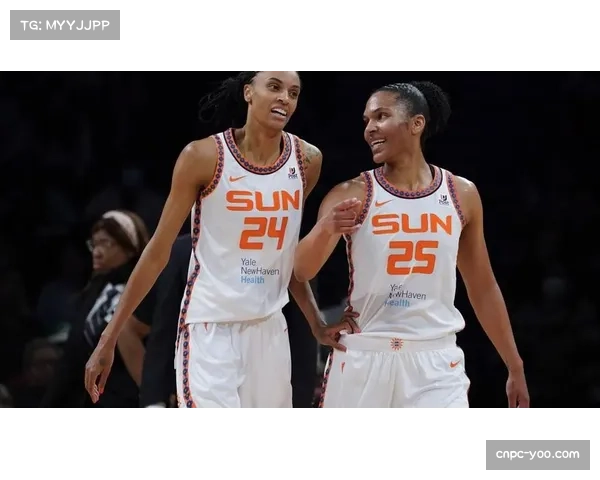 “女孩篮球训练营”在康涅狄格州举办，多名WNBA球员出席